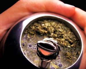 yerba-mate-vert-bio-regime-antioxydant-naturel-minceur-brule-graisse-maigrir-vertus-proprietes-stimulant-perte-poids (6) Le Maté bio, une boisson exotique pleine de vertus...